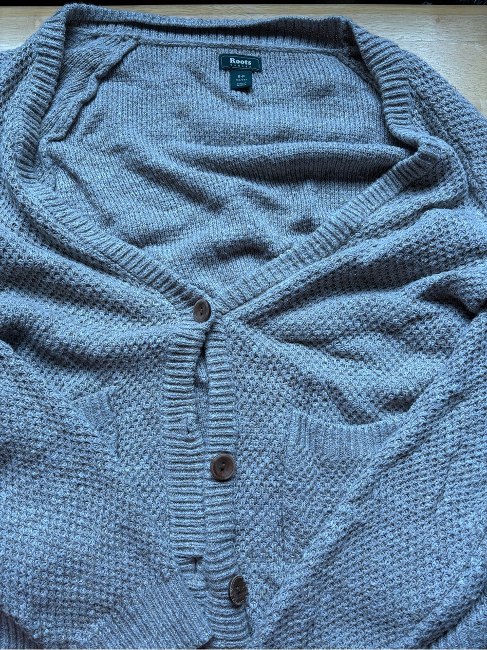 Roots Men's Light Gray Button-Up Cardigan